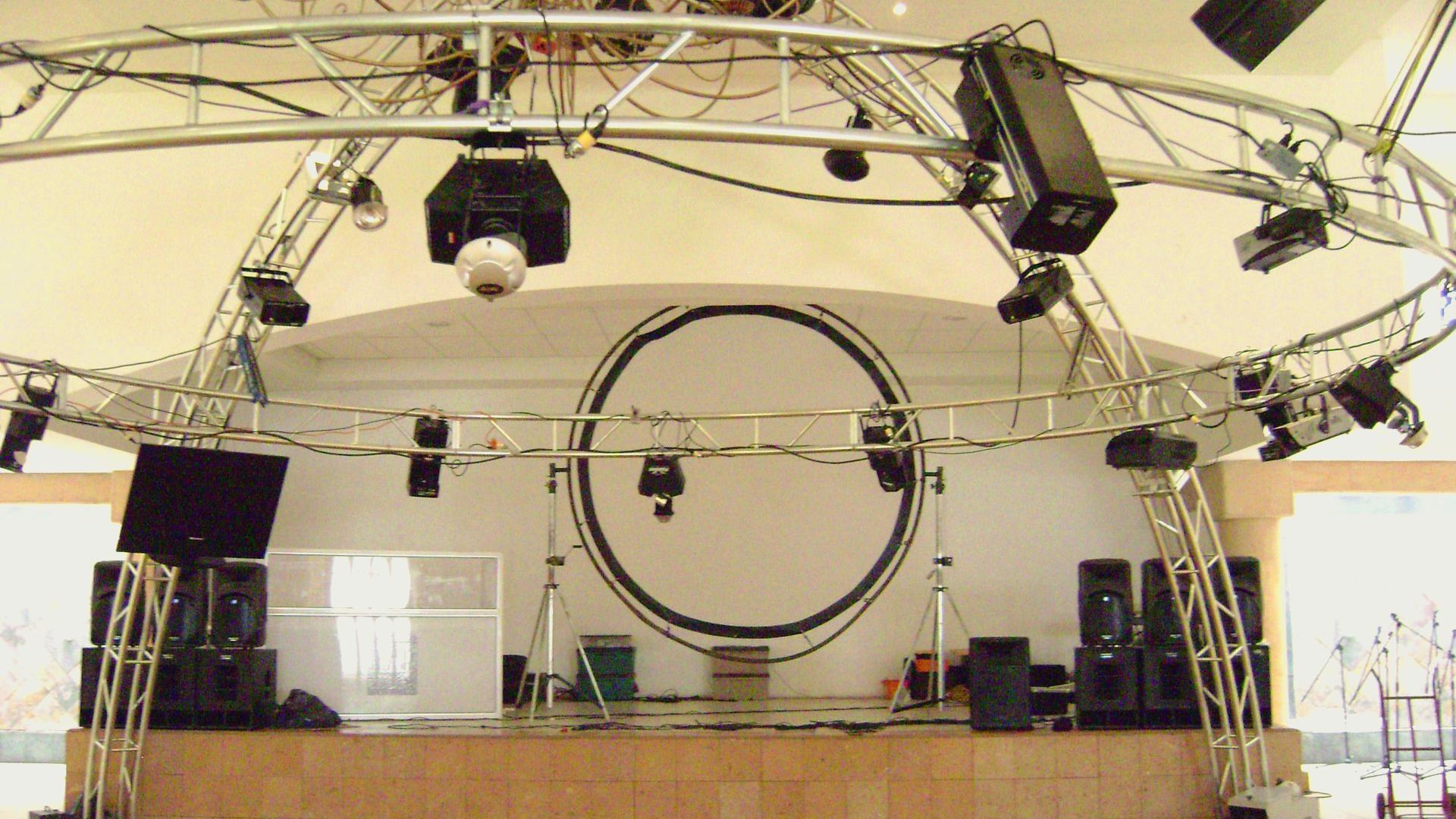 Domo de acero o aluminio, ideal para colgar todos tus sistemas de audio e iluminacion 