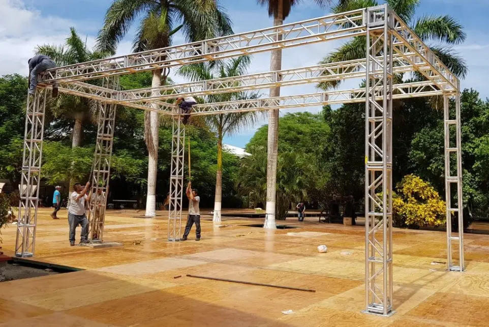 Conoce nuestros distintos armados de estructuras de acero  Estructuras de acero, de diferentes tamaños, desde mini support hasta un ground support