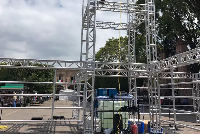 Max support son las estructuras intermedias entre ground support y mini support 