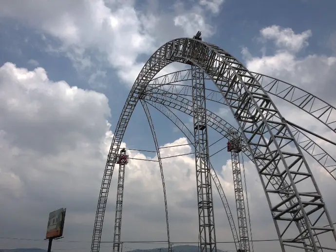 Estructuras de aluminio tipo domo 